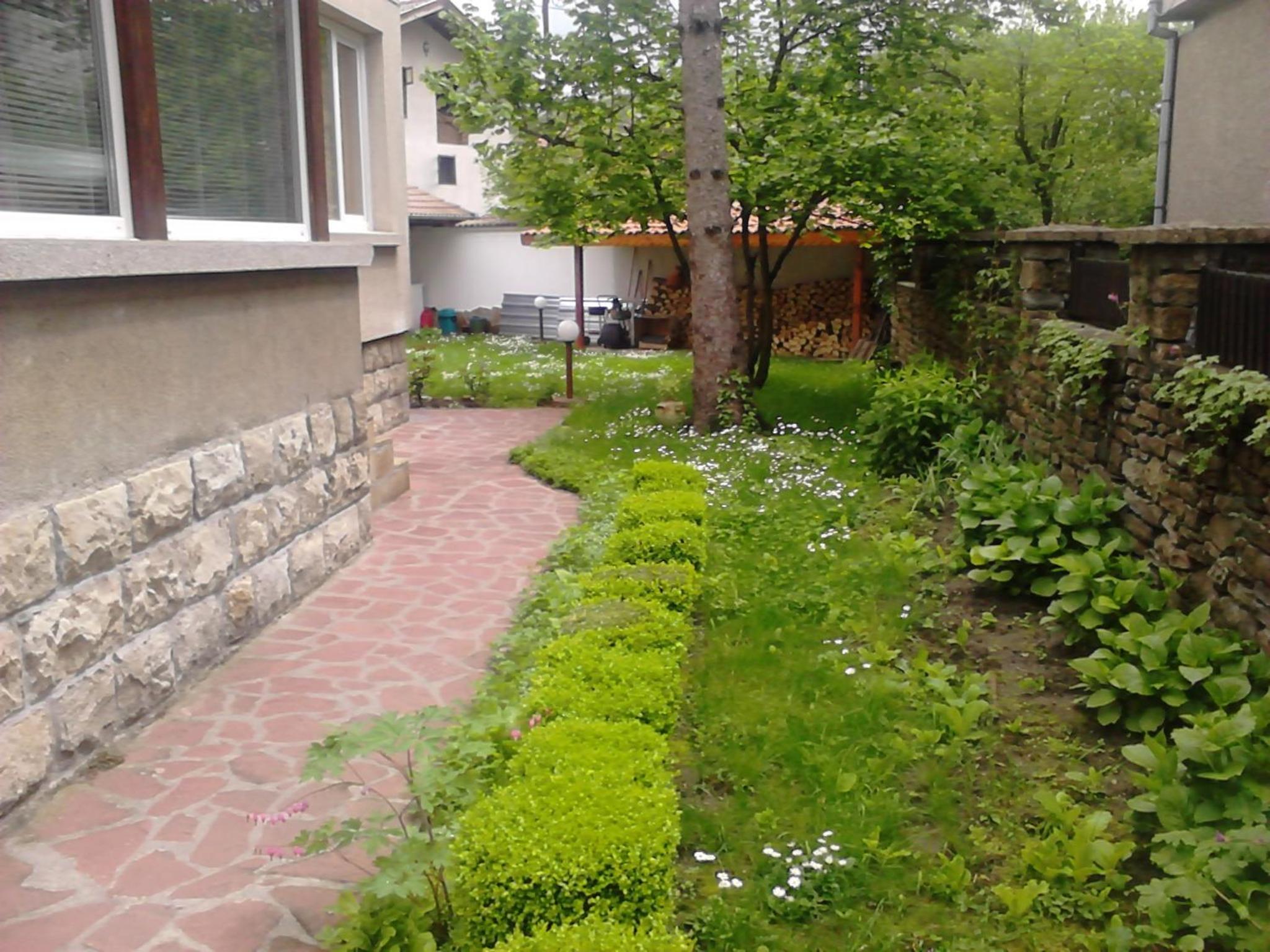 Borova House