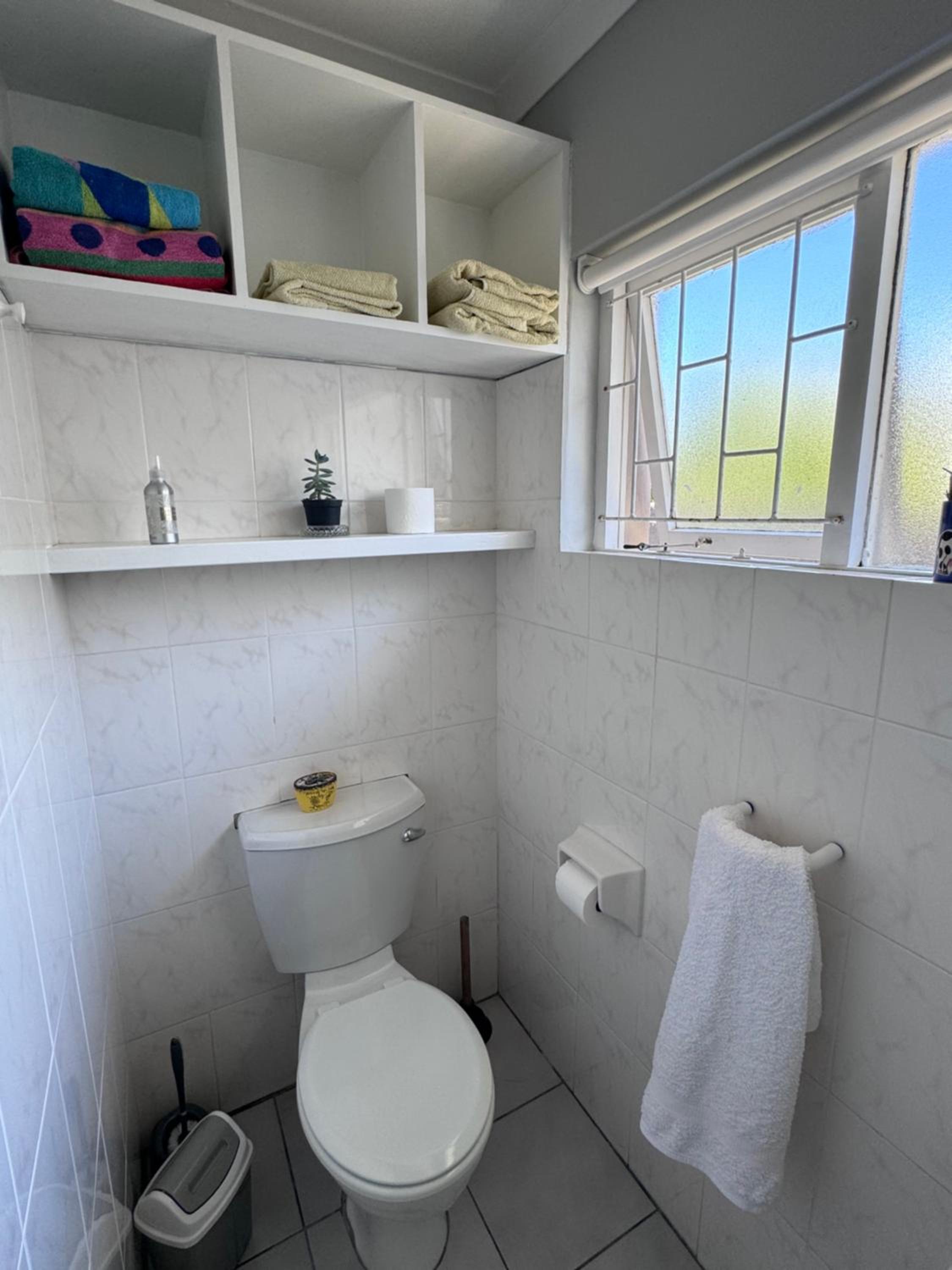 Jasmine Cottage - Fast Wi-Fi, slow living view 5