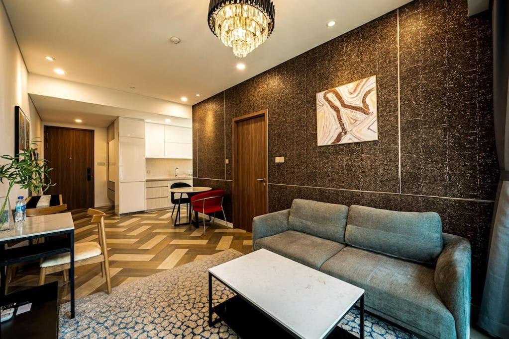 Metropole Luxury Apartment 96 Gym City Center, Infinity Pool