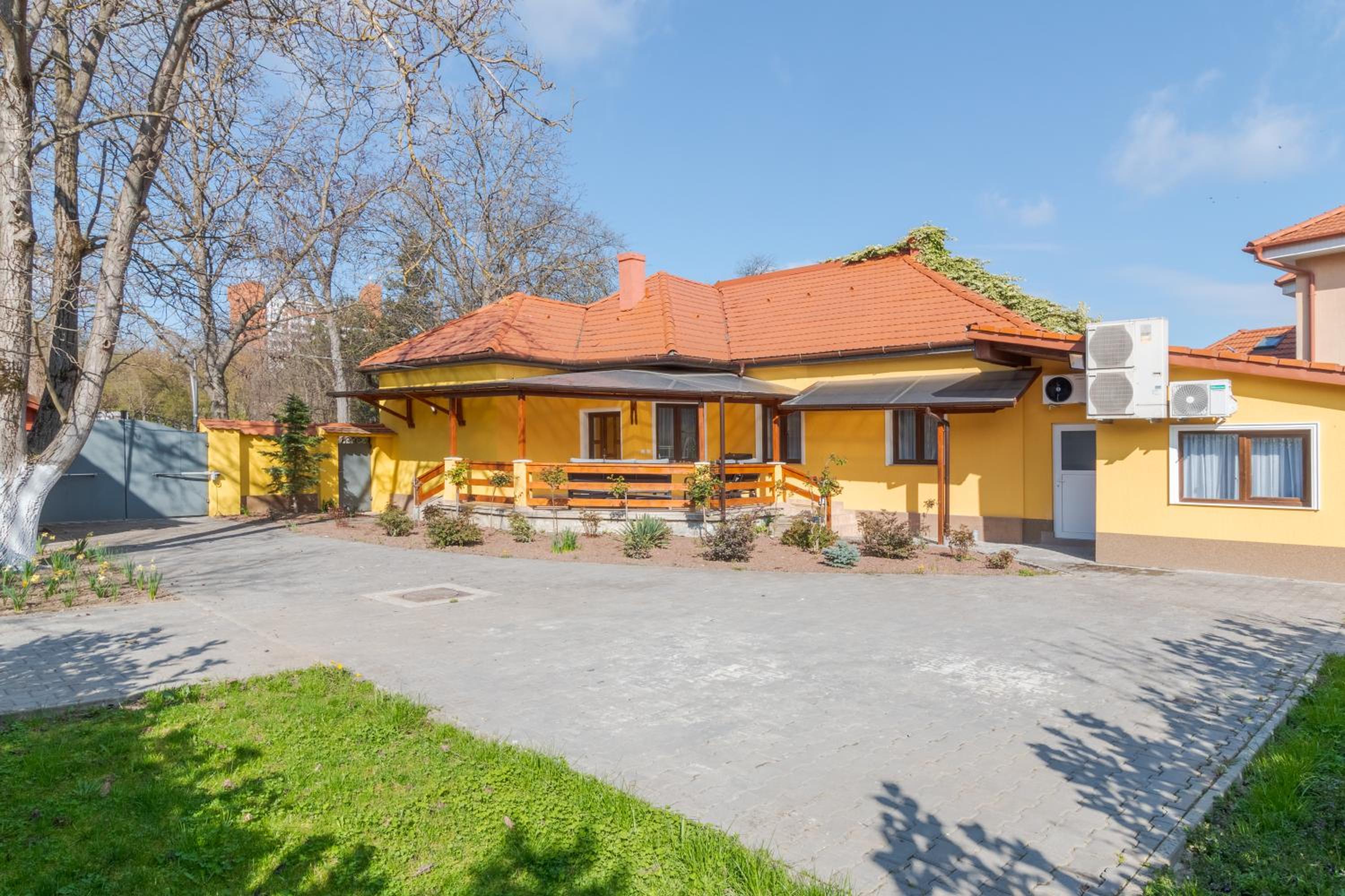 Thermalis Grove Entire House