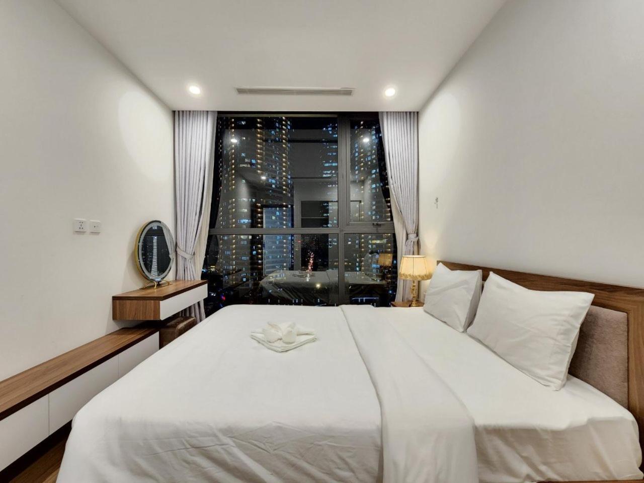 Vinhomes Skylake 1BR City View - Daniel Apartment
