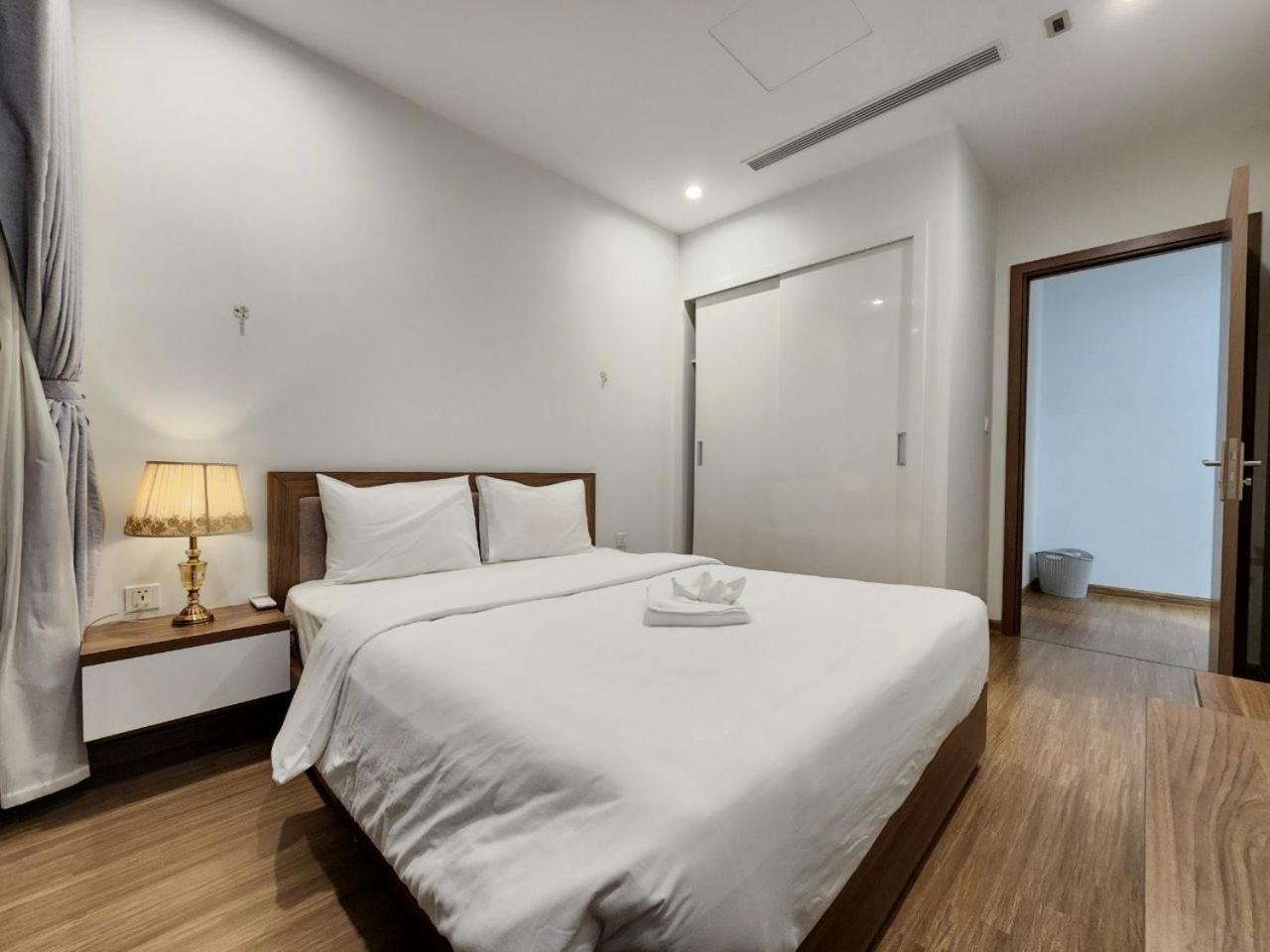 Vinhomes Skylake 1BR City View - Daniel Apartment