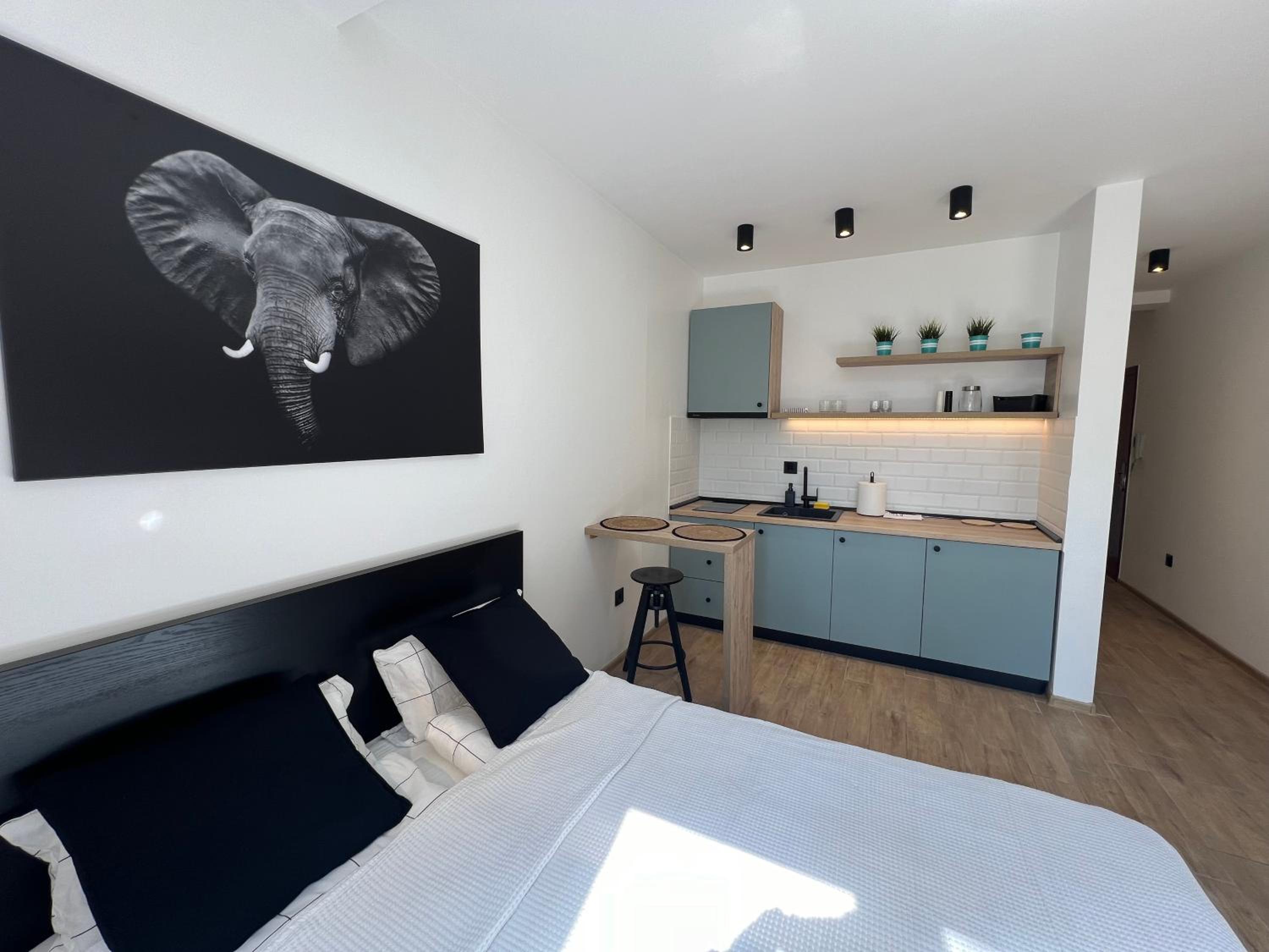 Perfect cube view 2