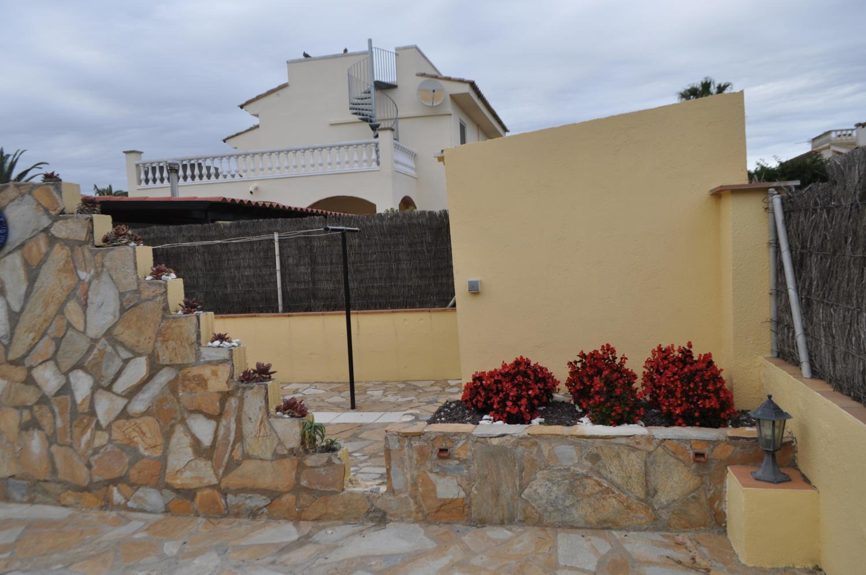 Photo 28