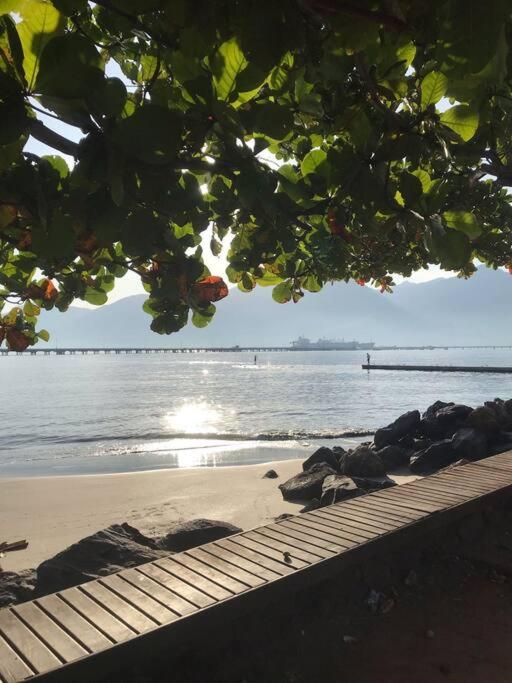 Cantinho para descansar à 200mts da praia.