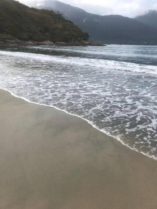 Cantinho para descansar à 200mts da praia.