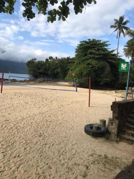 Cantinho para descansar à 200mts da praia.