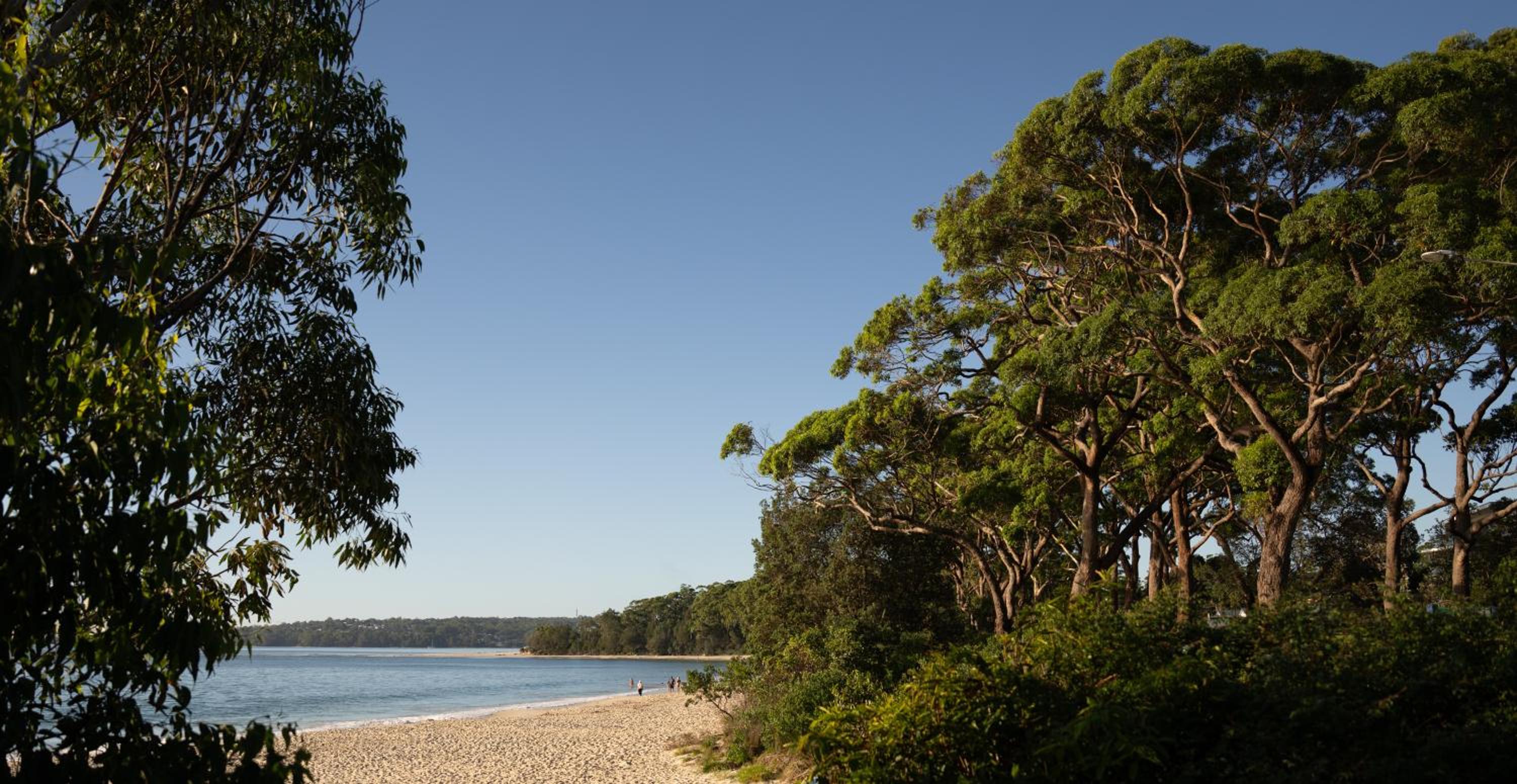 The South Coast Sandcastles, Three Cabin Compound