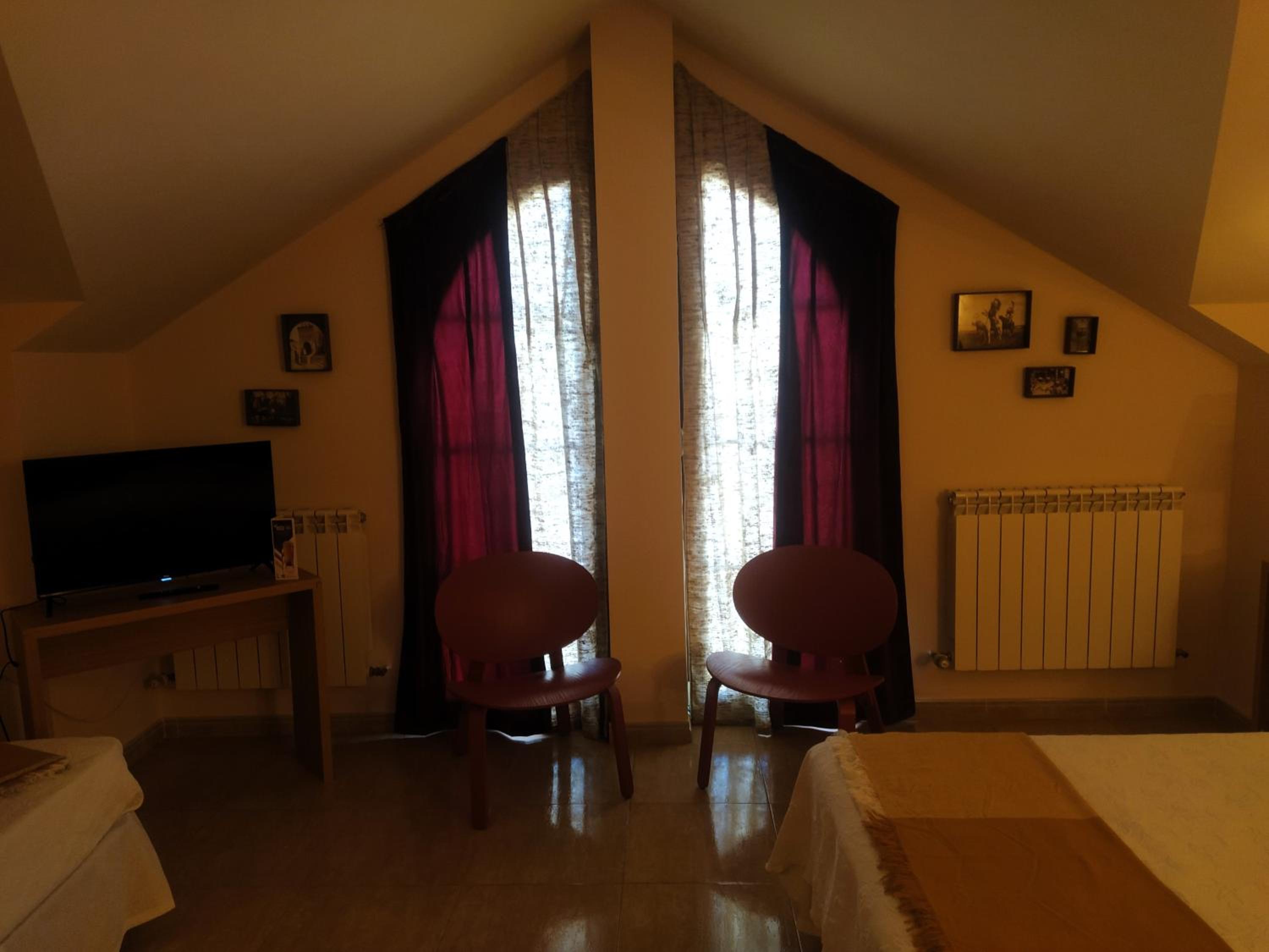 Hostal Catalina de Austria