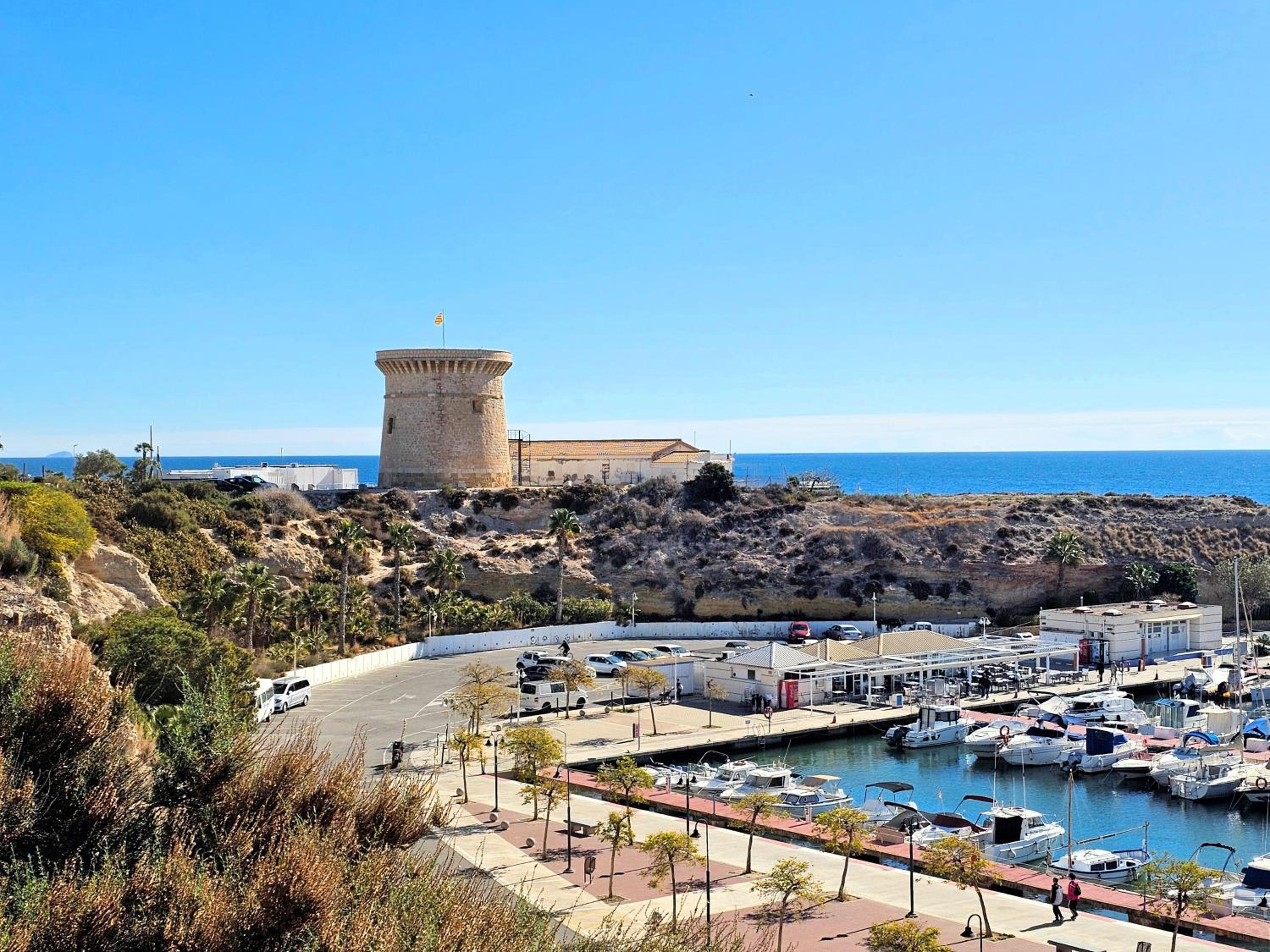 El Campello Beach Suites
