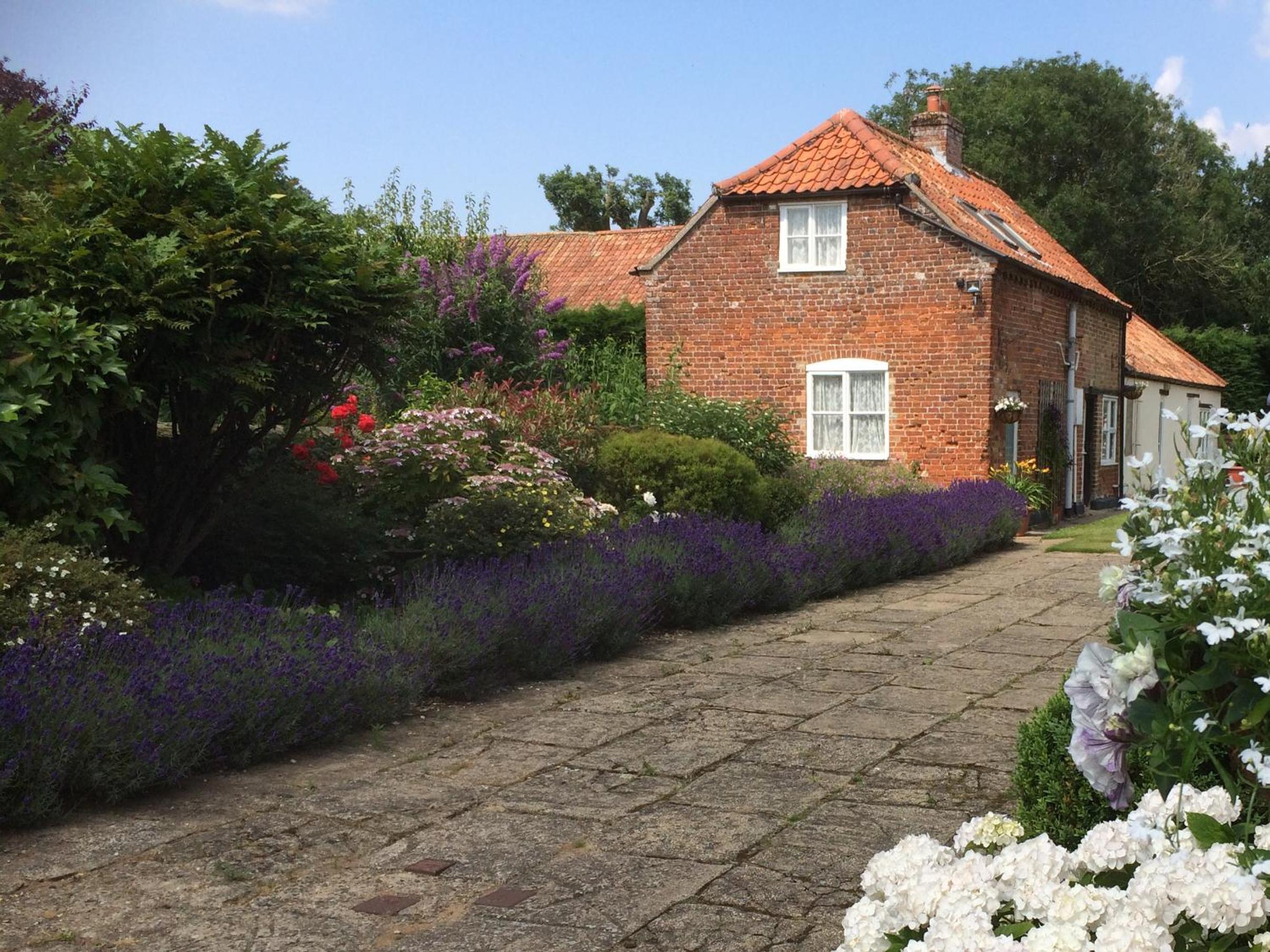Dolls House Cottage view 3