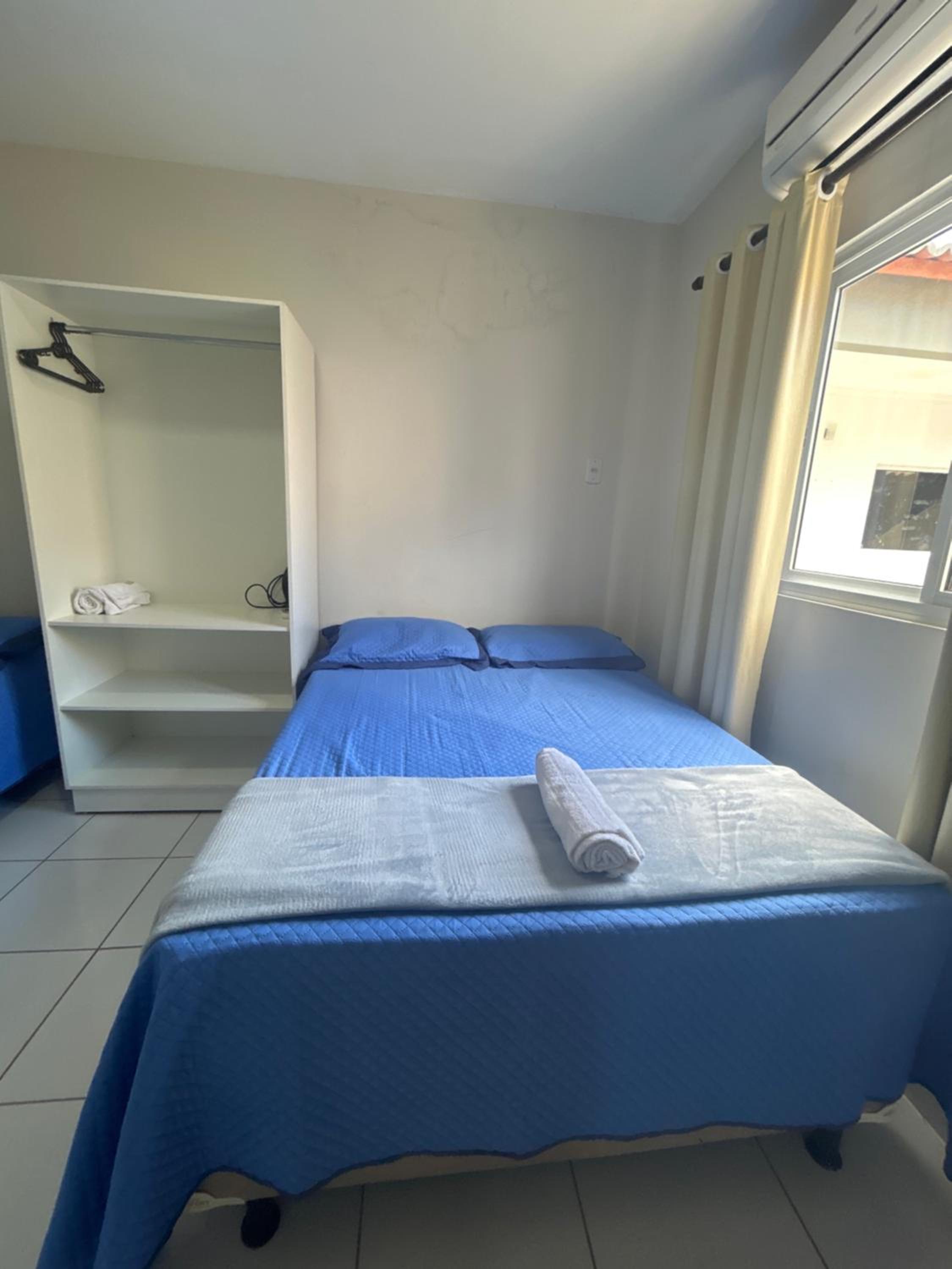 Até 08 pessoas, próximo ao shopping com garagem