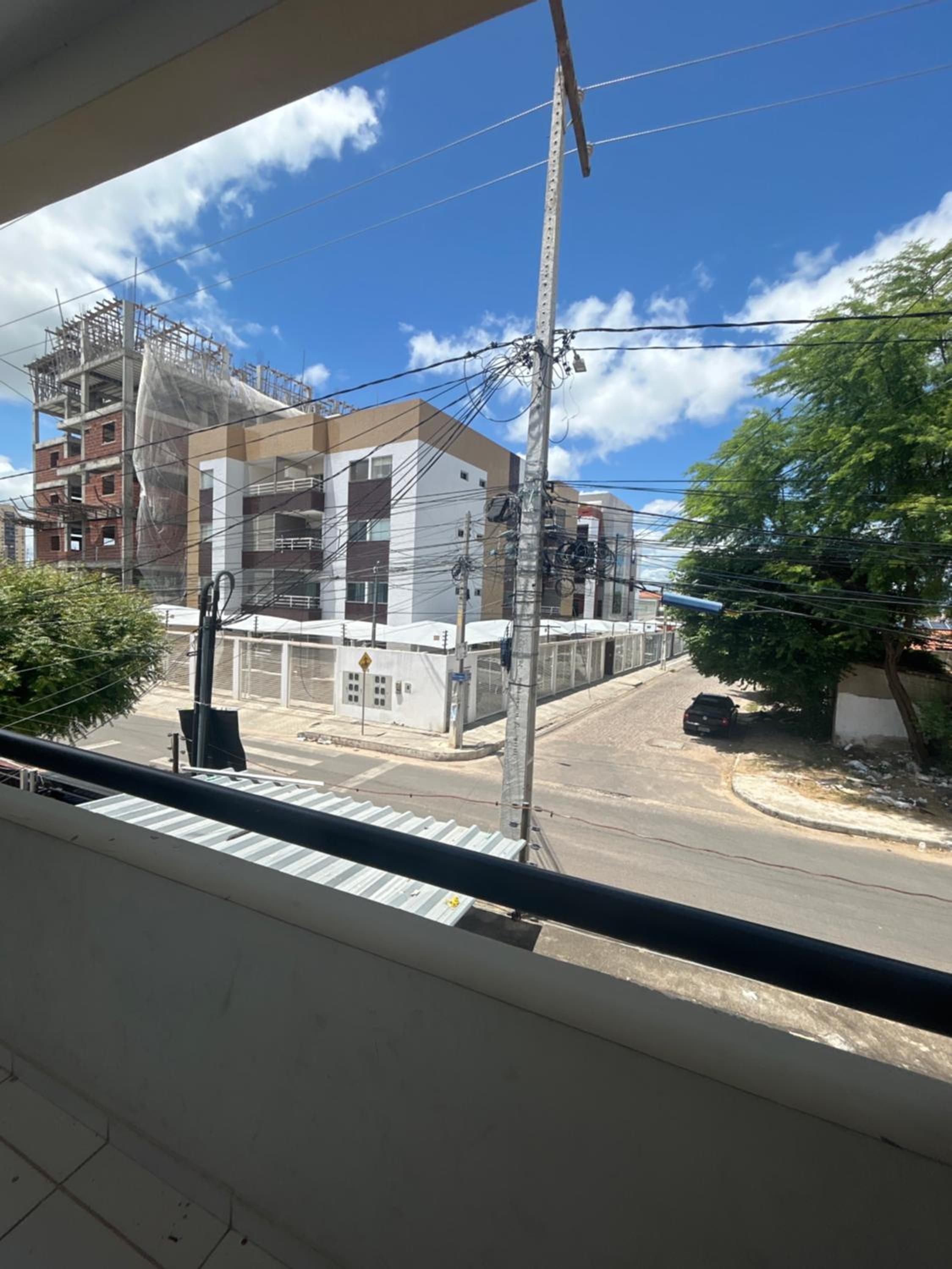 Até 08 pessoas, próximo ao shopping com garagem