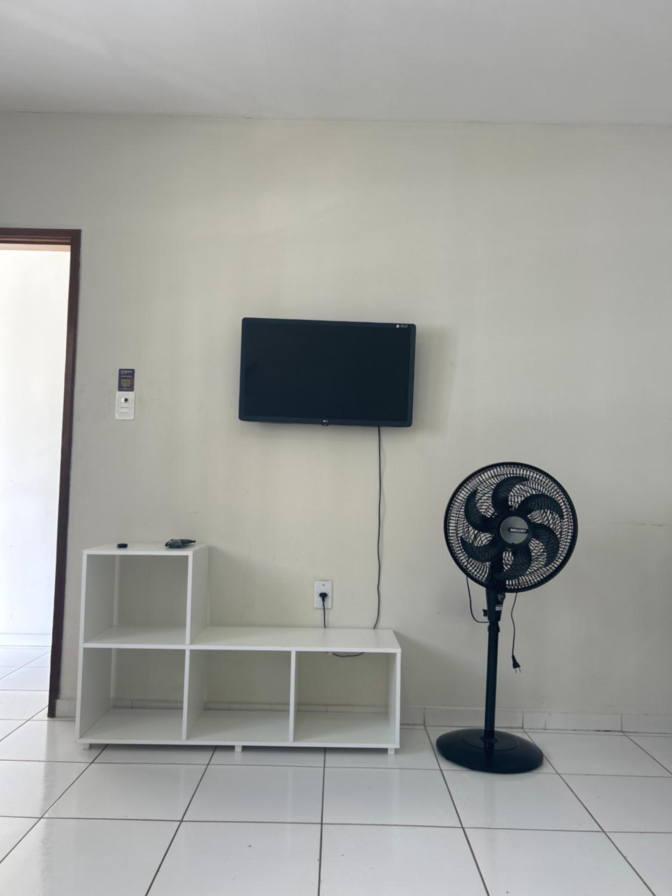Até 08 pessoas, próximo ao shopping com garagem