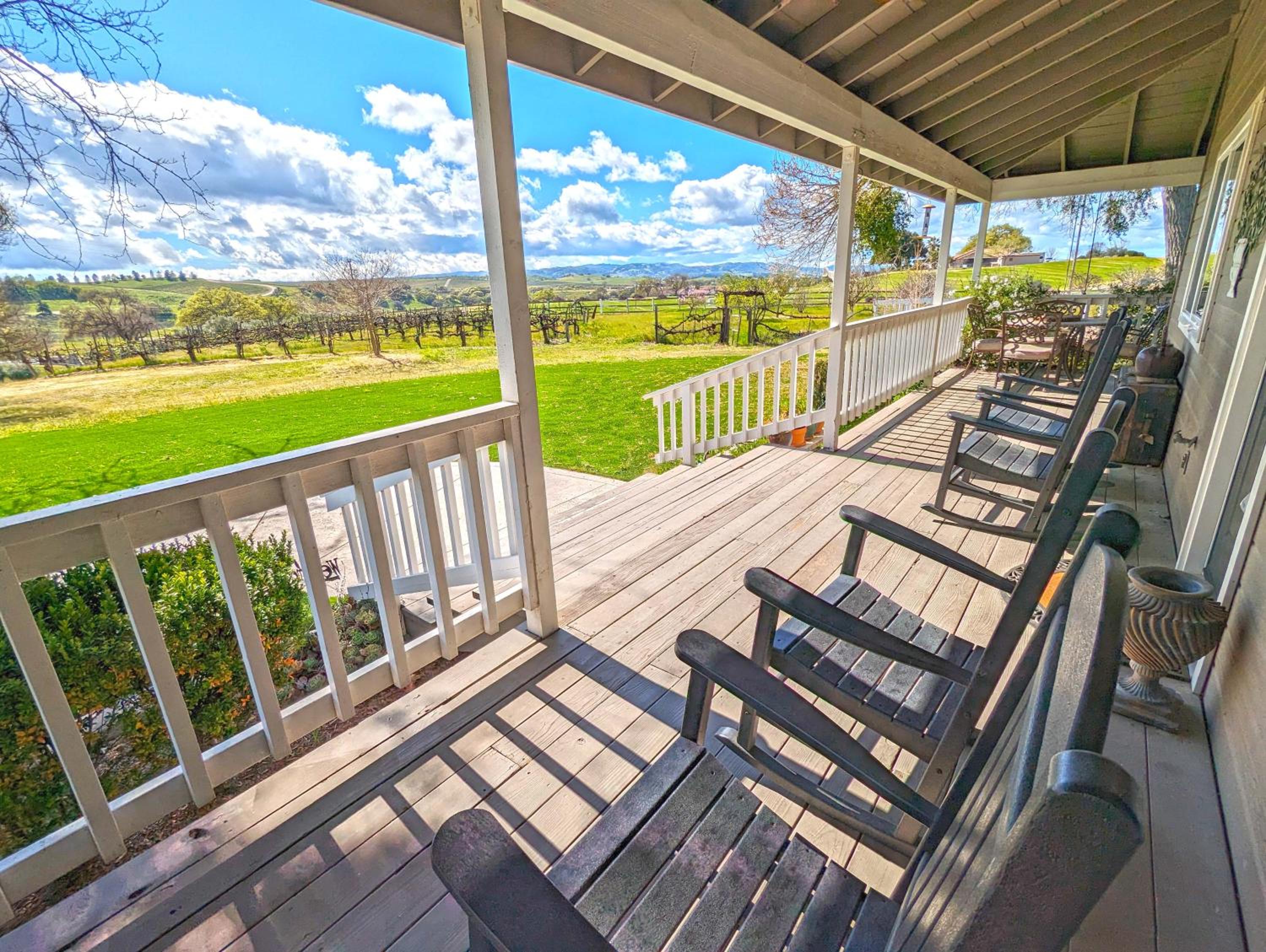 The Vineyard Farmhouse Villa view 5