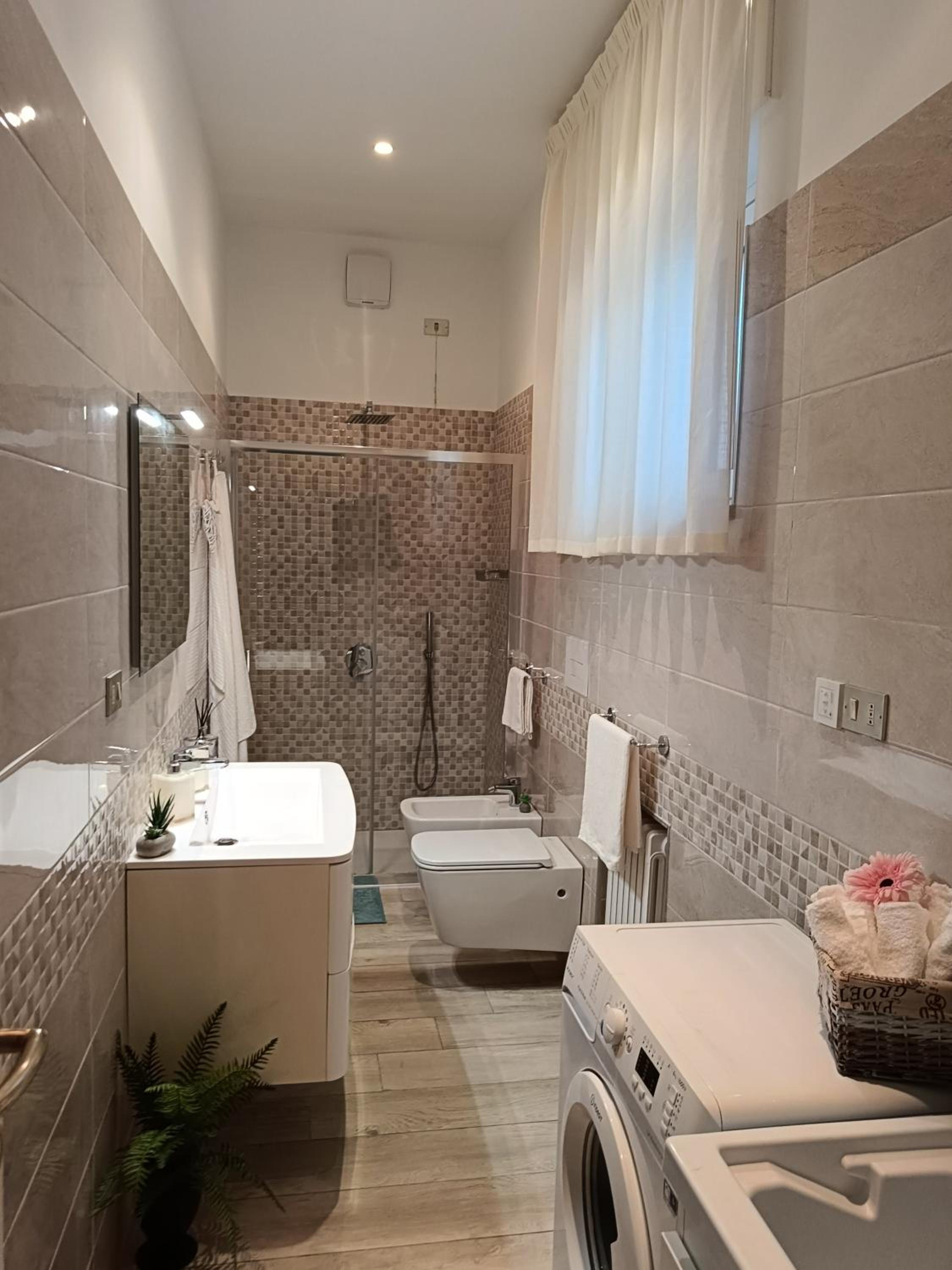 il Portichetto en Pescara — bathroom