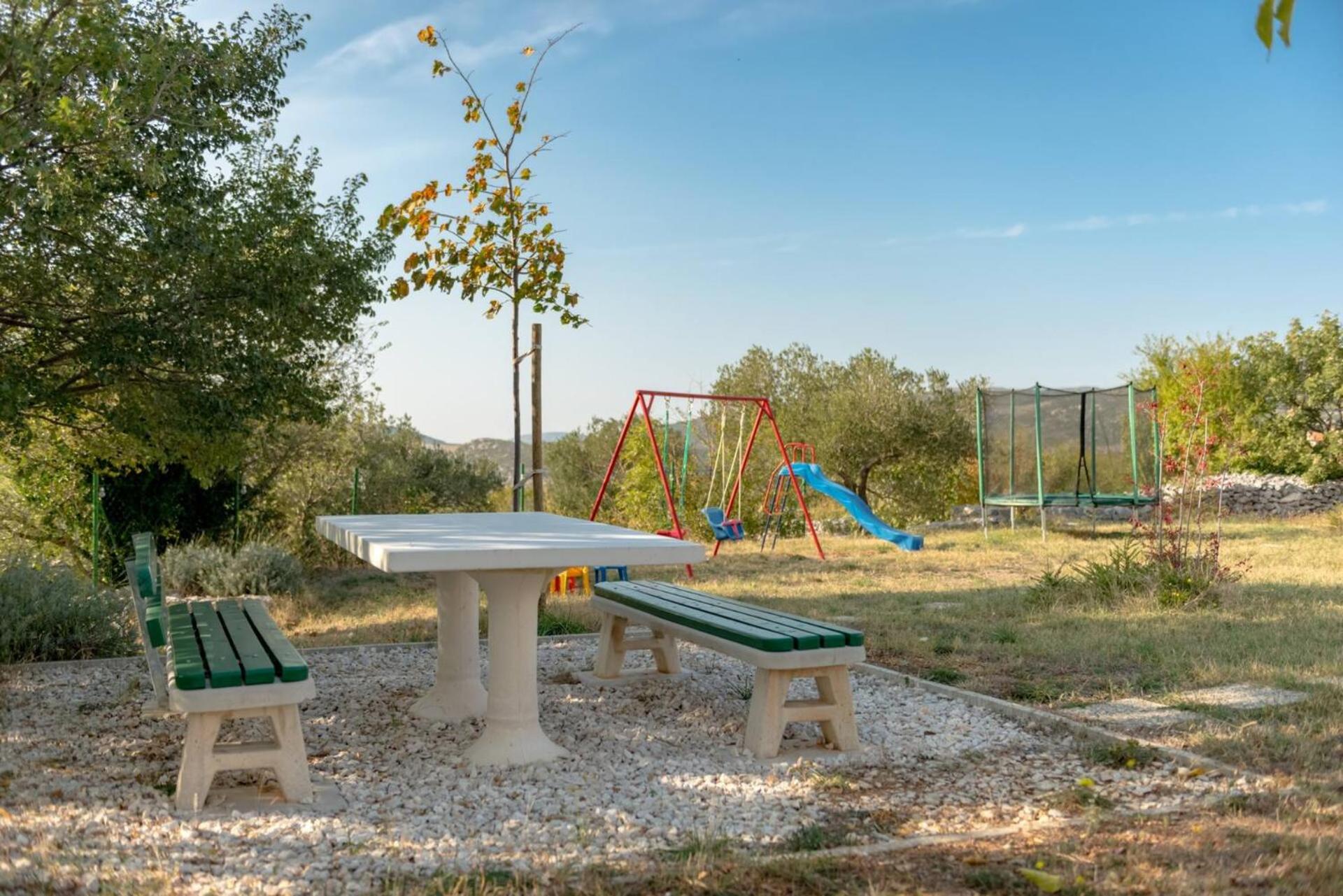 Rustic Villa Florice with a pool