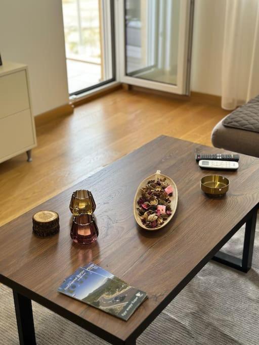Comfortable and Spacious in a Central Location view 3