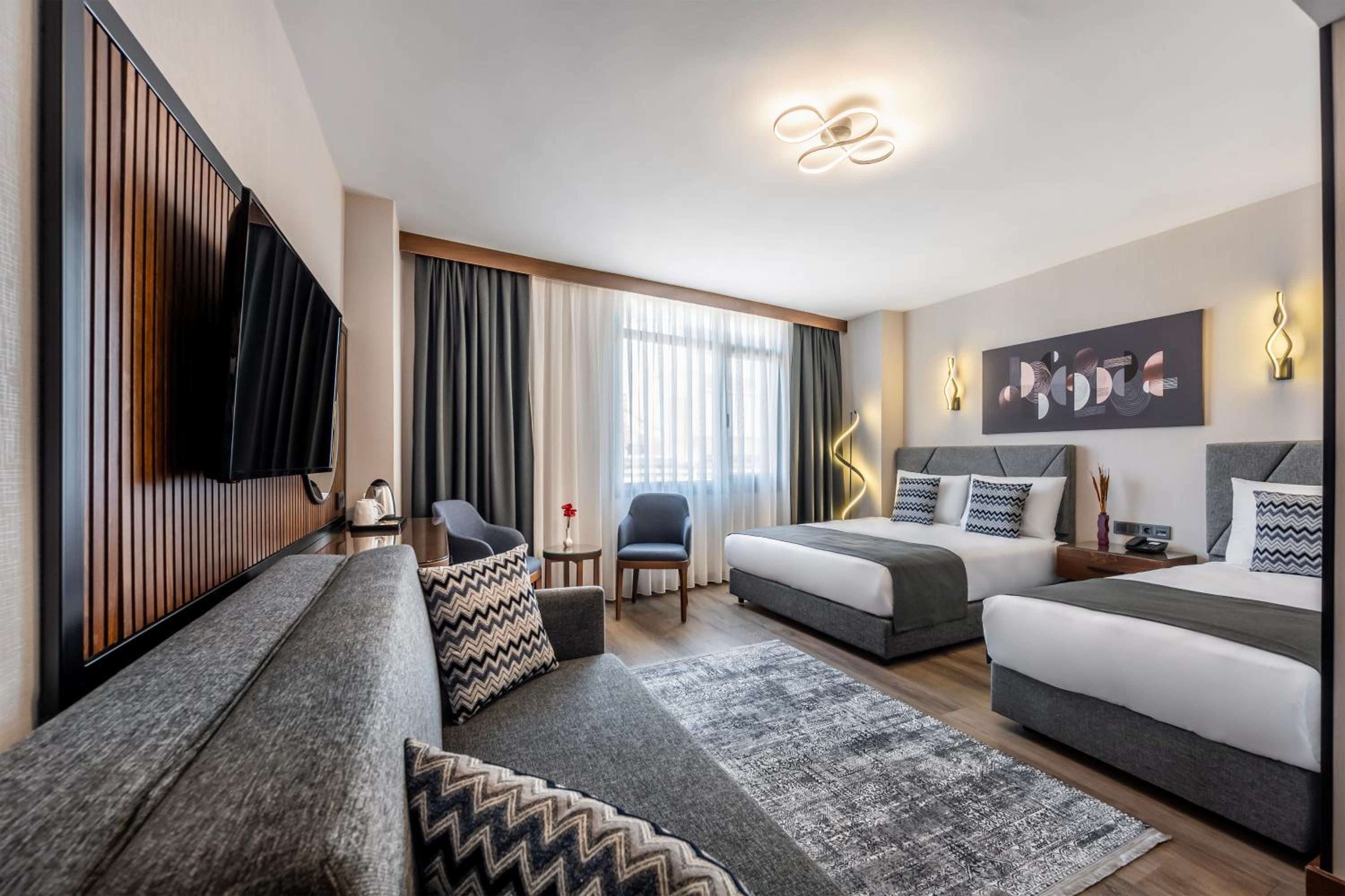 Hotel Bristol - Image 55