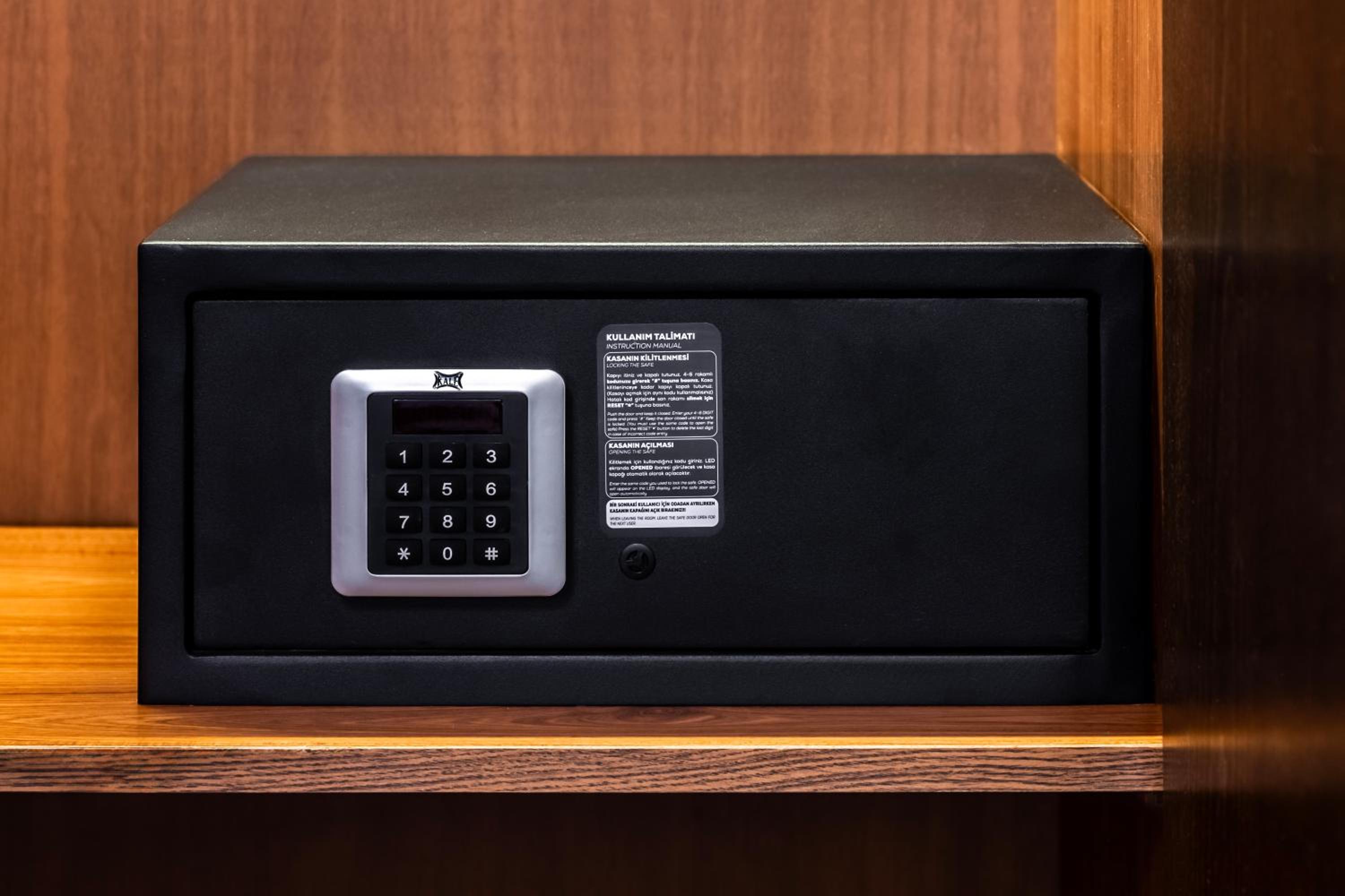 Hotel Bristol - Image 28