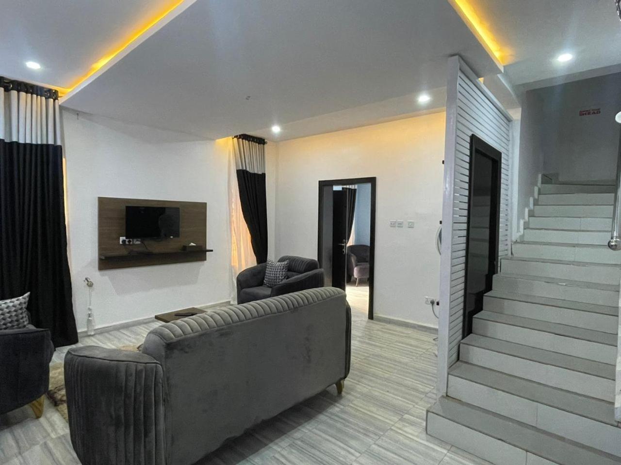 Elimus Apartments & Suites