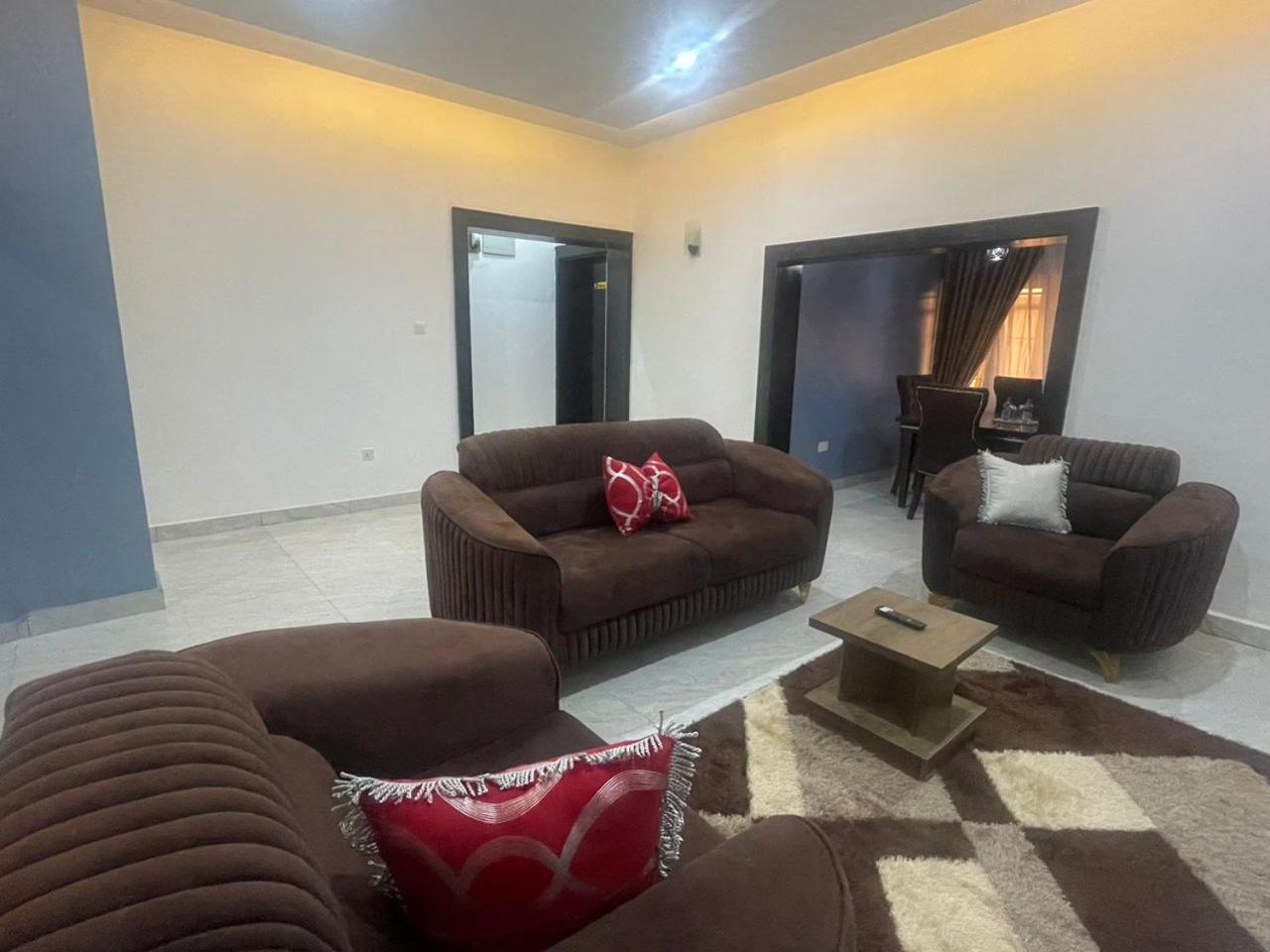 Elimus Apartments & Suites