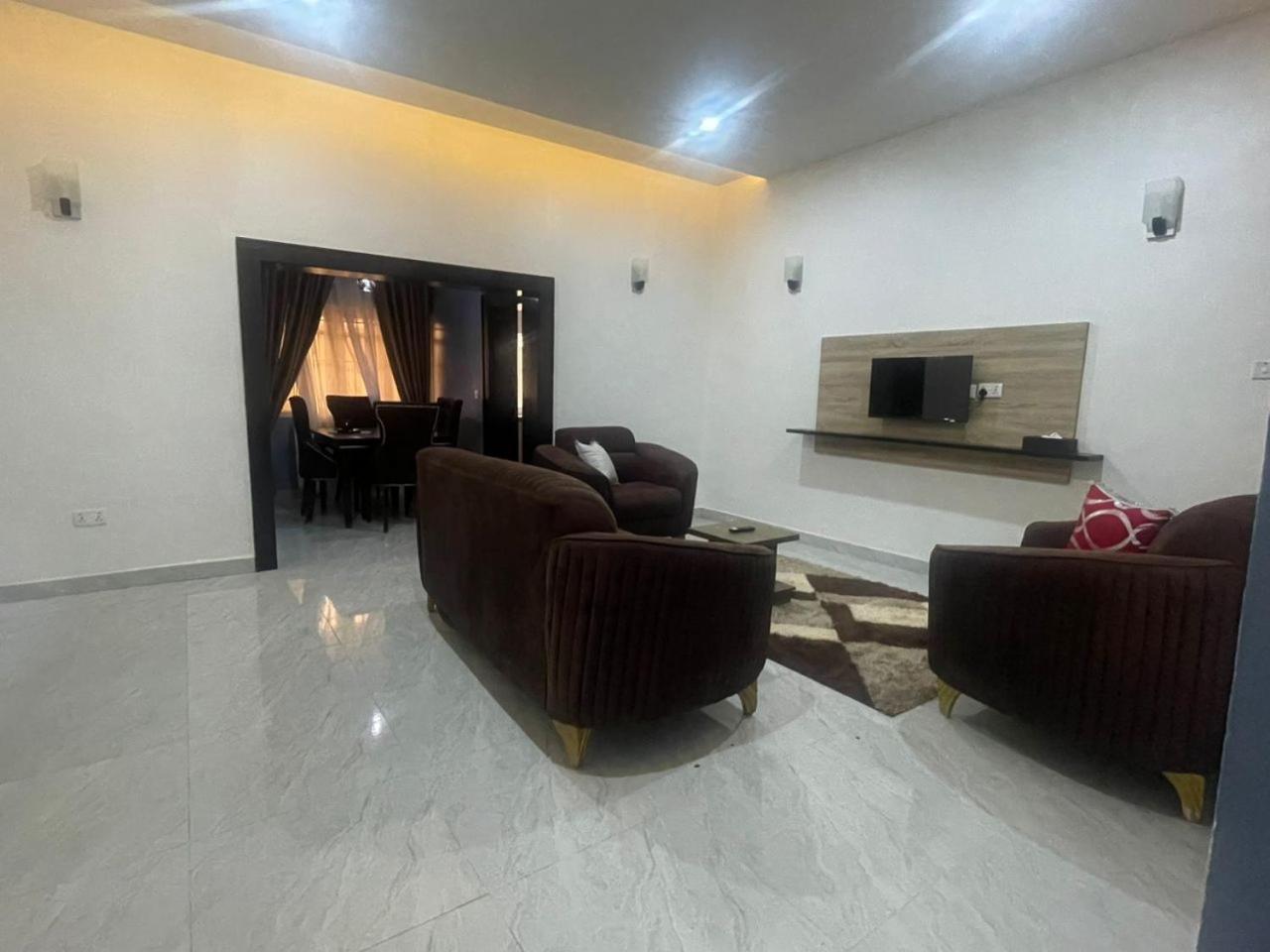 Elimus Apartments & Suites