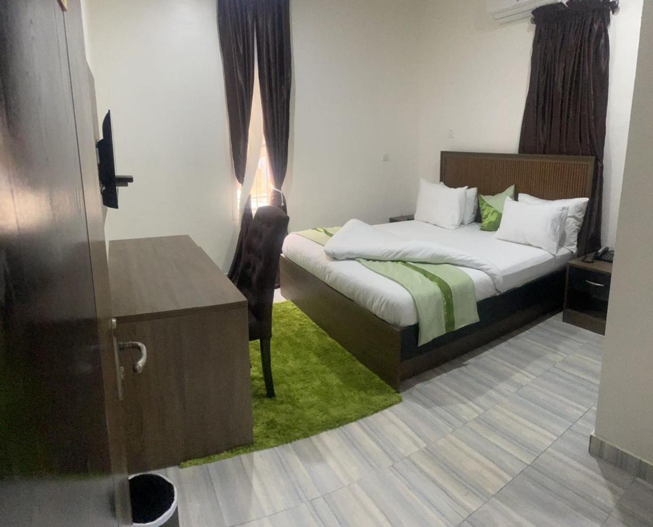 Elimus Apartments & Suites