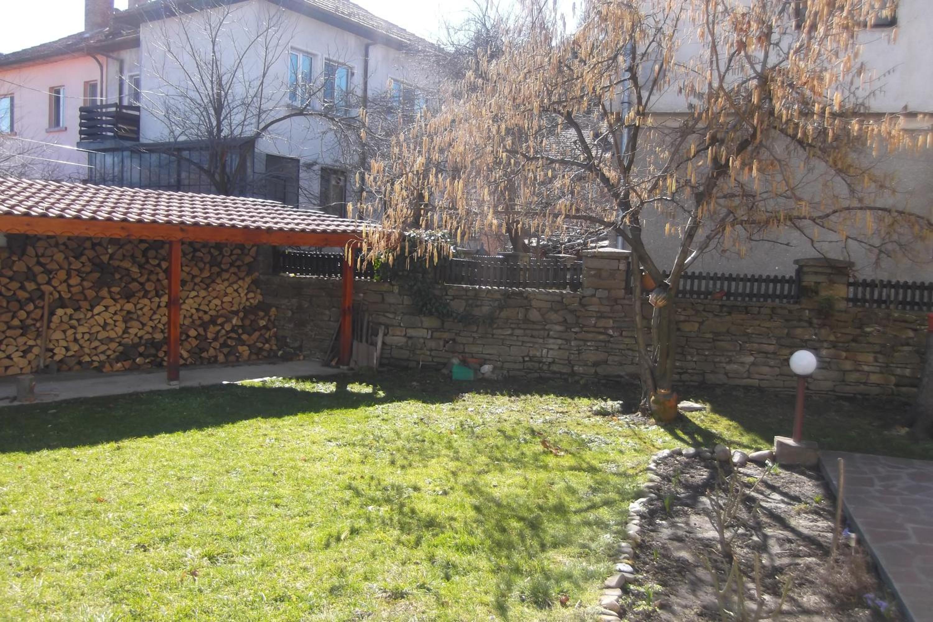 Borova House