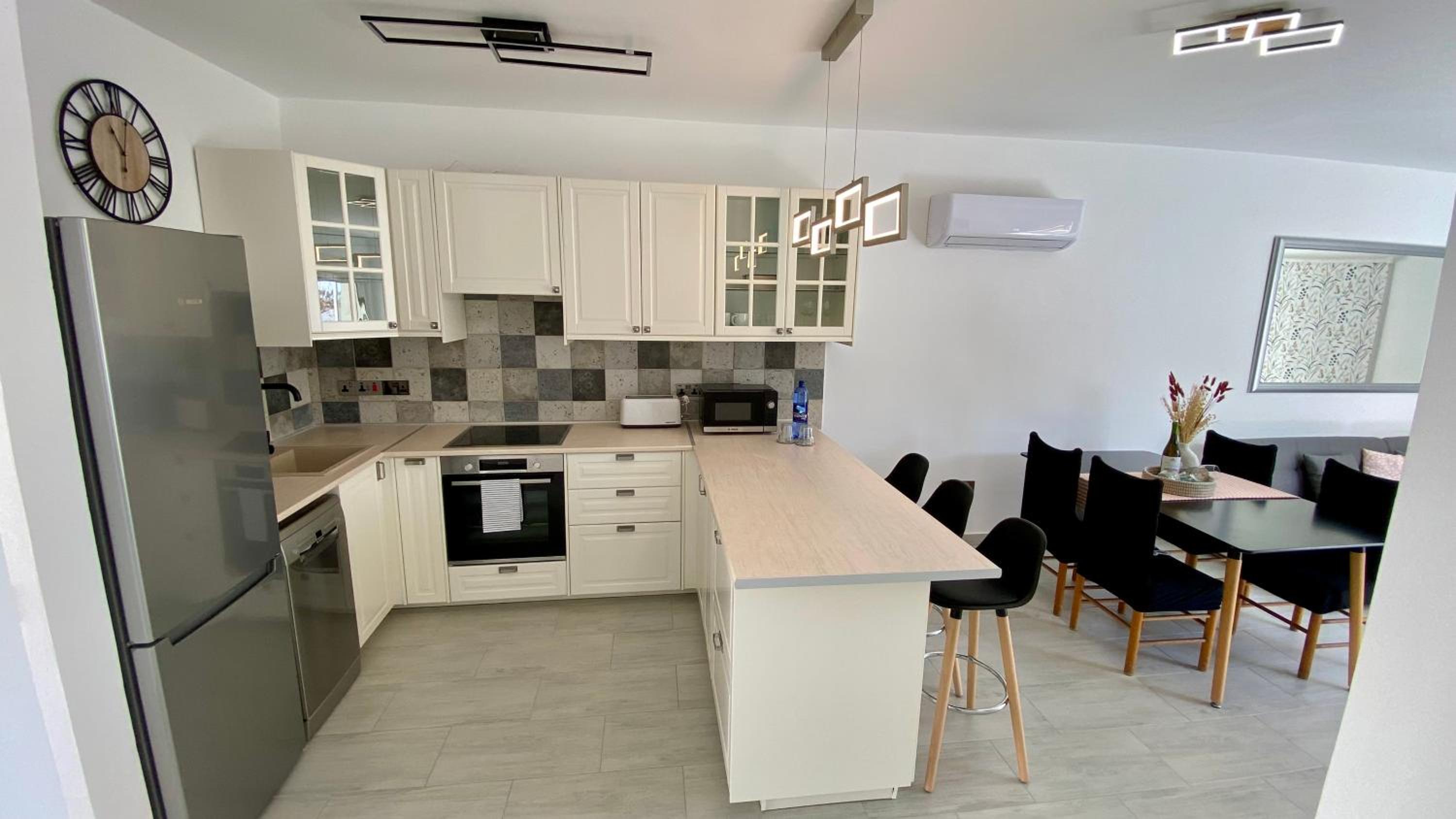 Deluxe Apartment Limnaria 155