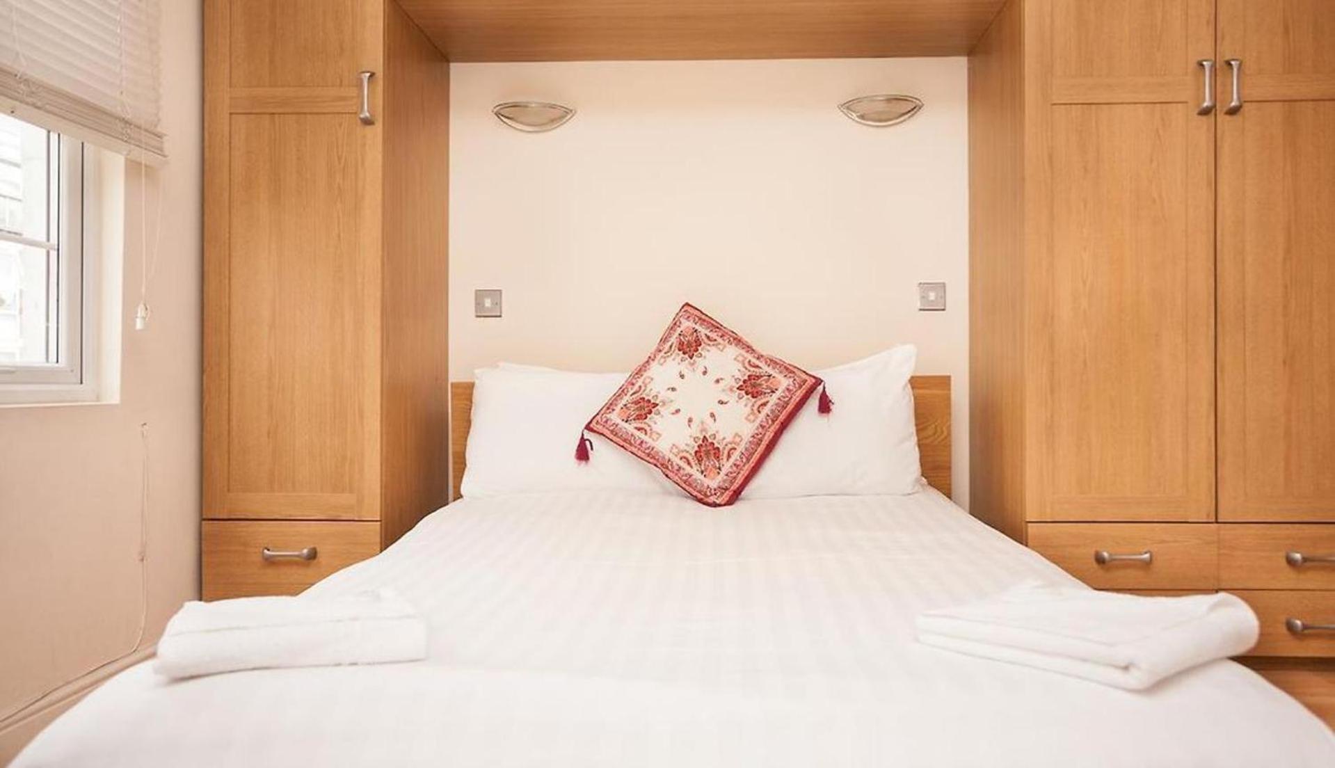 1 Bed Flat - Sleeps 3 - Wifi