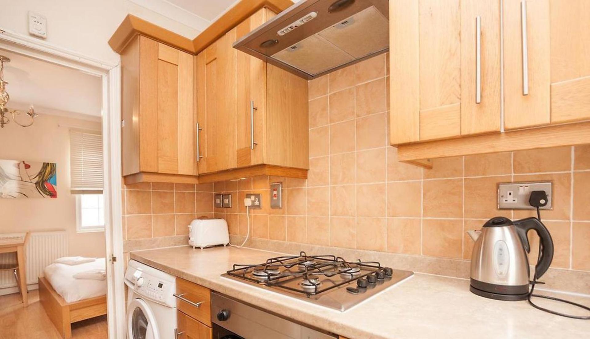 1 Bed Flat - Sleeps 3 - Wifi
