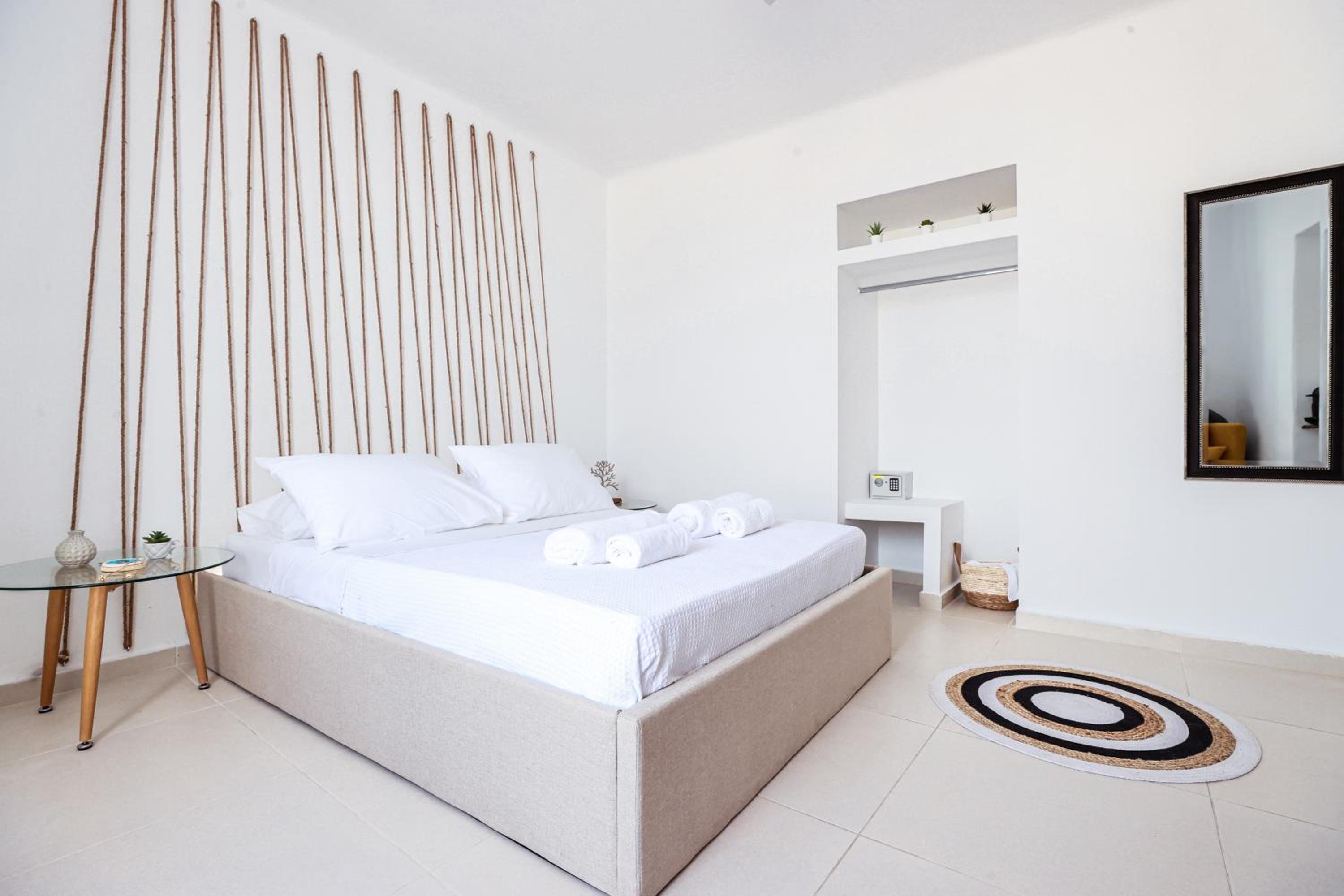 Whitelist Suite Paraportiani in MykonosTown