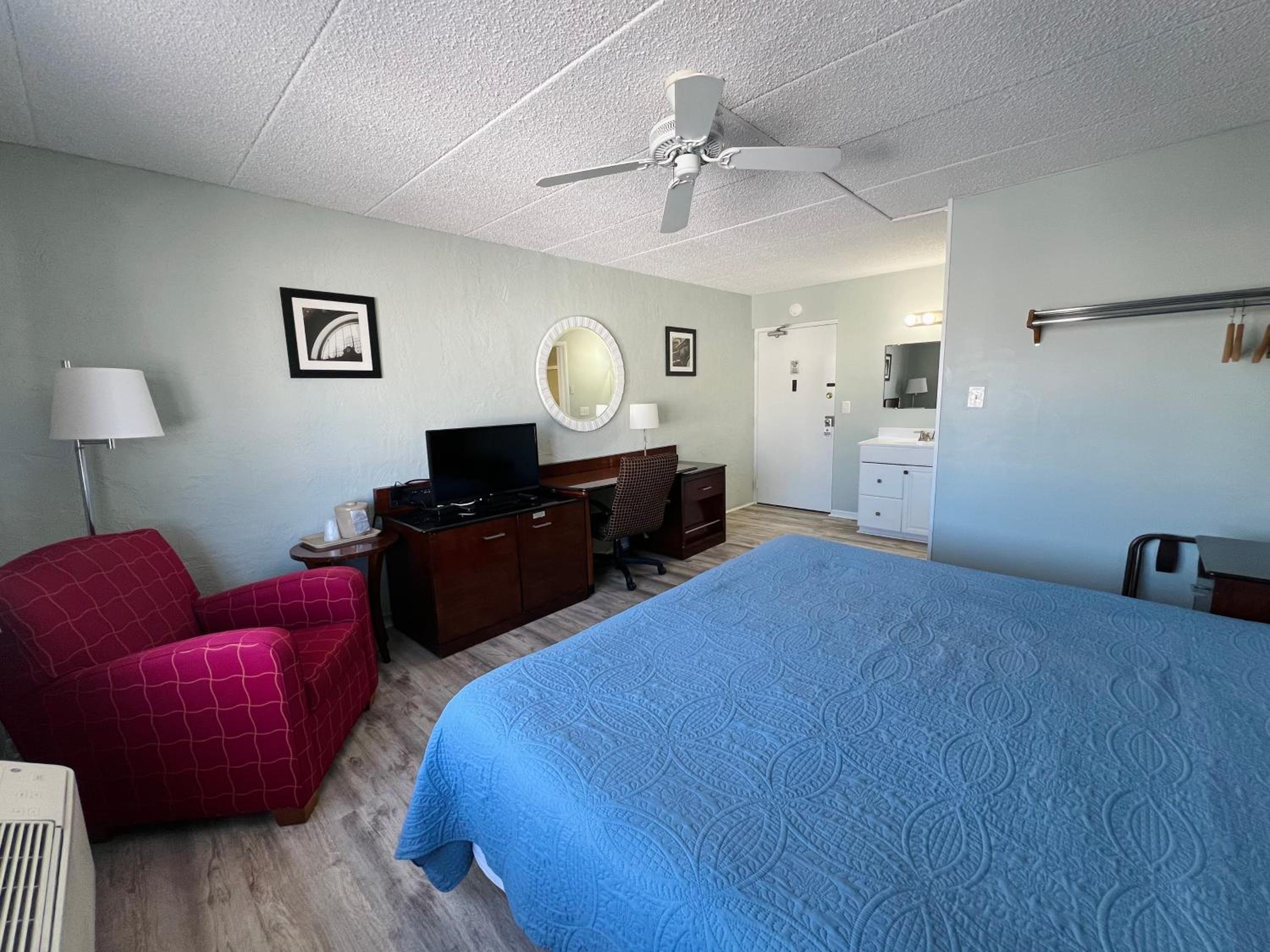 Sand Pebble Motor Lodge