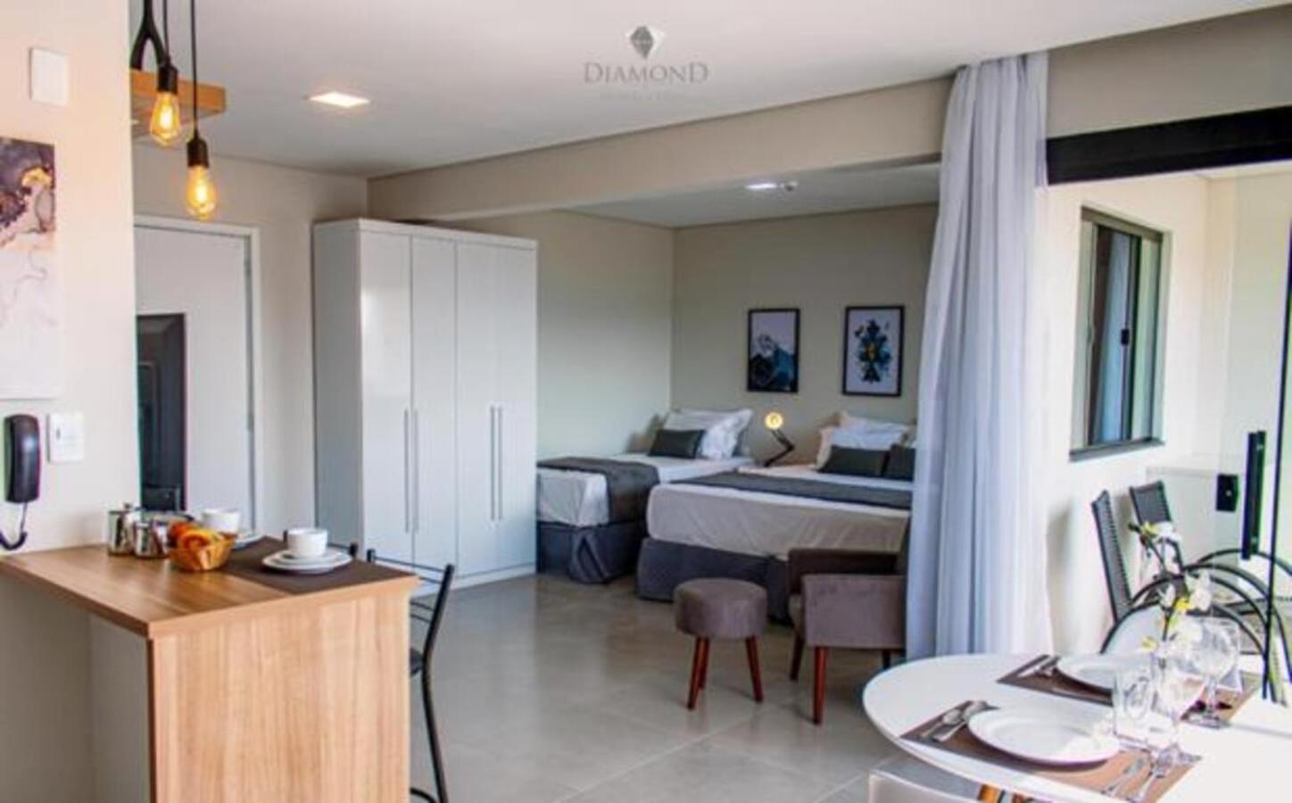 Flats novos e modernos, próximos ao centro, em um ambiente de excelência no Diamond