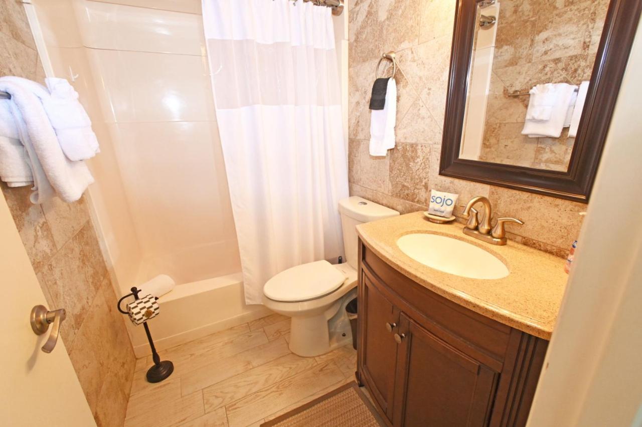 Sandpiper Cove 2 Bedroom 2 Bathroom With Harbor View view 4