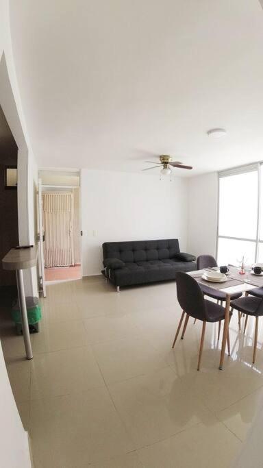 Cómodo Apartamento Amoblado en Condominio