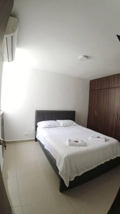 Cómodo Apartamento Amoblado en Condominio