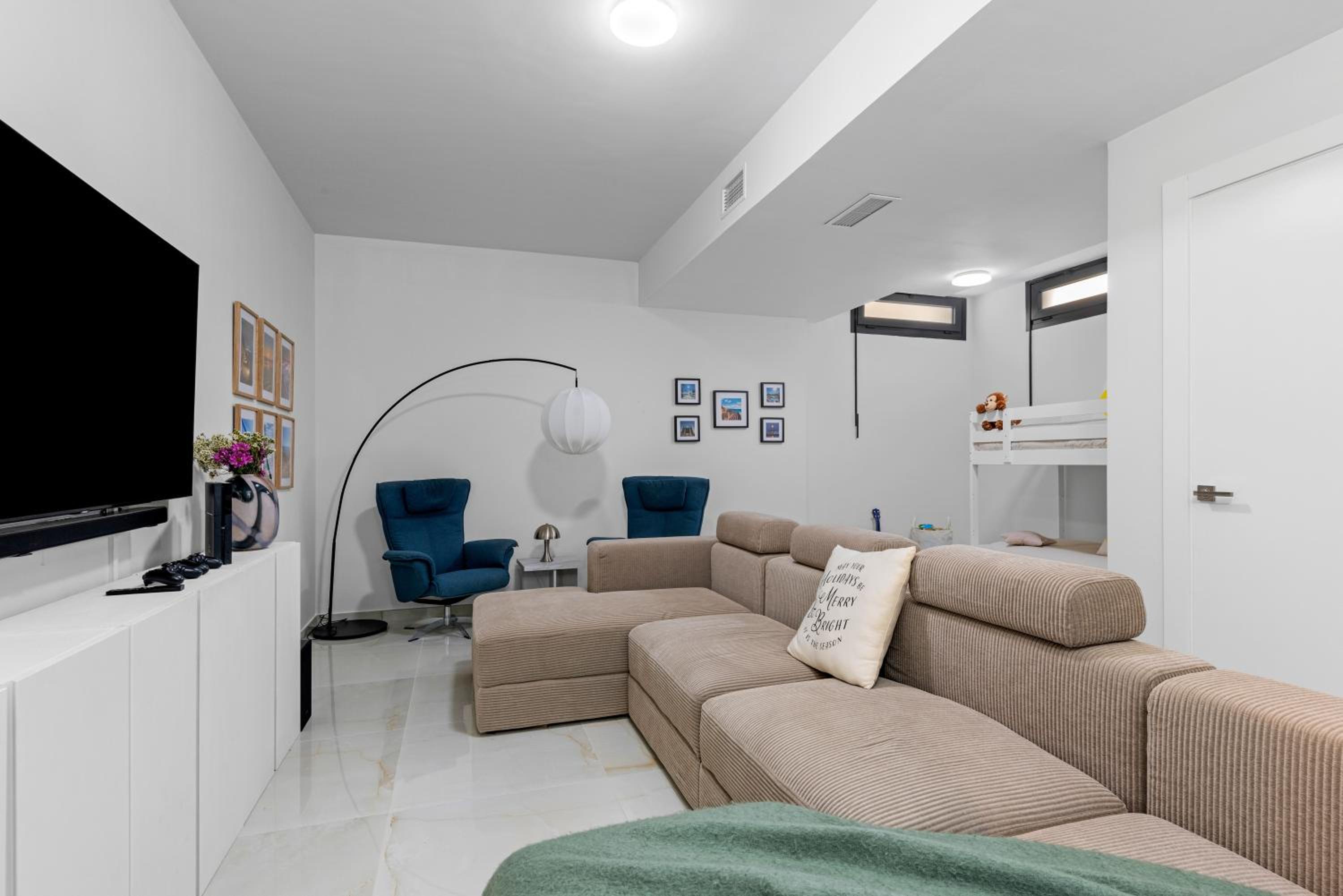 Luxury Villa with Private Swimming Pool in Cabo Roig