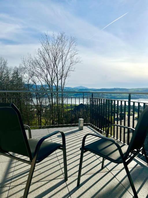 Modern Studio with Lake View near Zurich