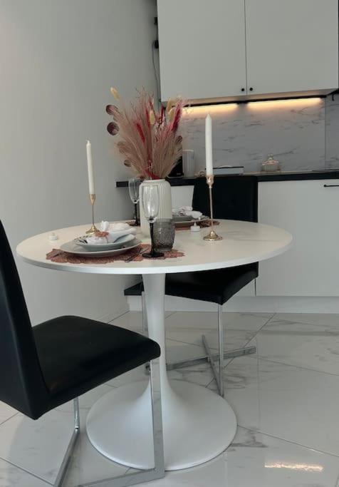 Modern Studio with Lake View near Zurich