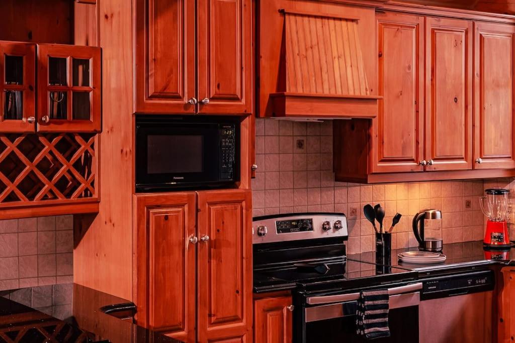 Private Hot Tub Sauna Indoor Pool Nyctale Fiddler Lake