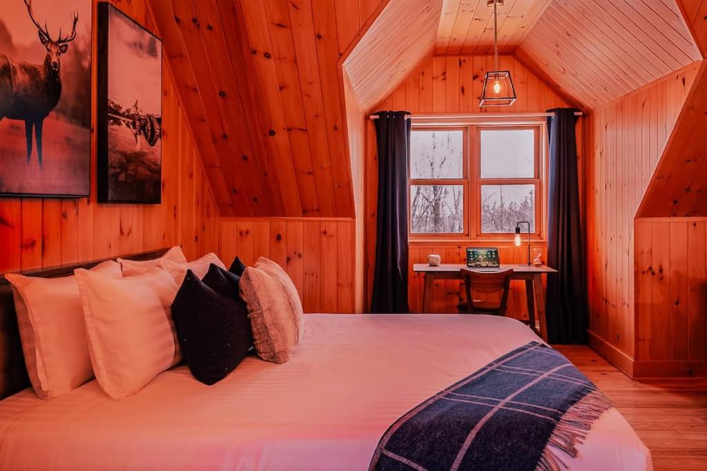 Private Hot Tub Sauna Indoor Pool Nyctale Fiddler Lake