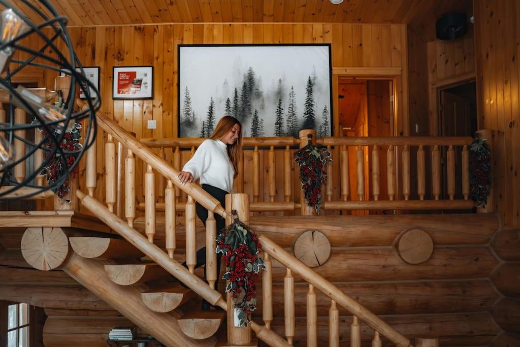 Private Hot Tub Sauna Indoor Pool Nyctale Fiddler Lake
