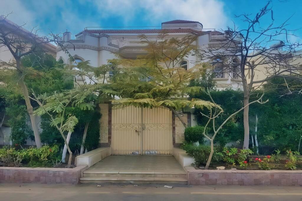 Luxurious Roof Top Apartment, Hanna's Home