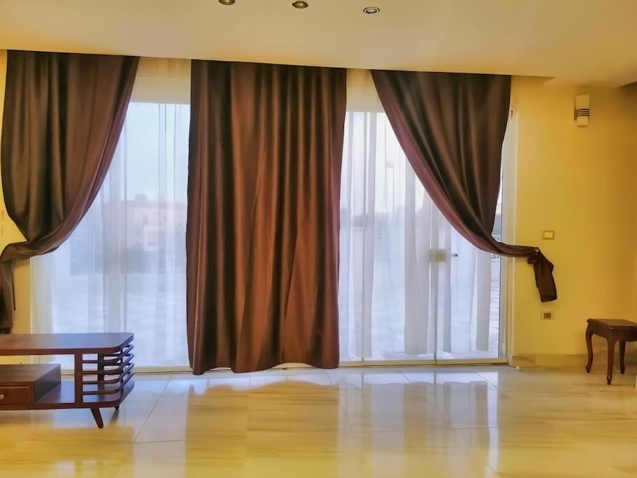Luxurious Roof Top Apartment, Hanna's Home