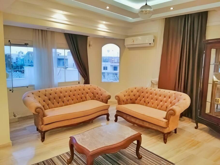 Luxurious Roof Top Apartment, Hanna's Home