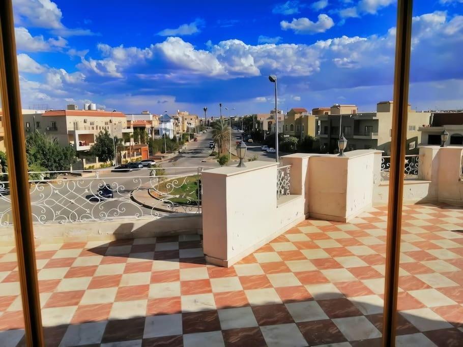 Luxurious Roof Top Apartment, Hanna's Home