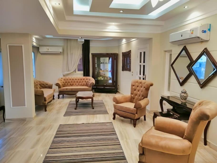 Luxurious Roof Top Apartment, Hanna's Home