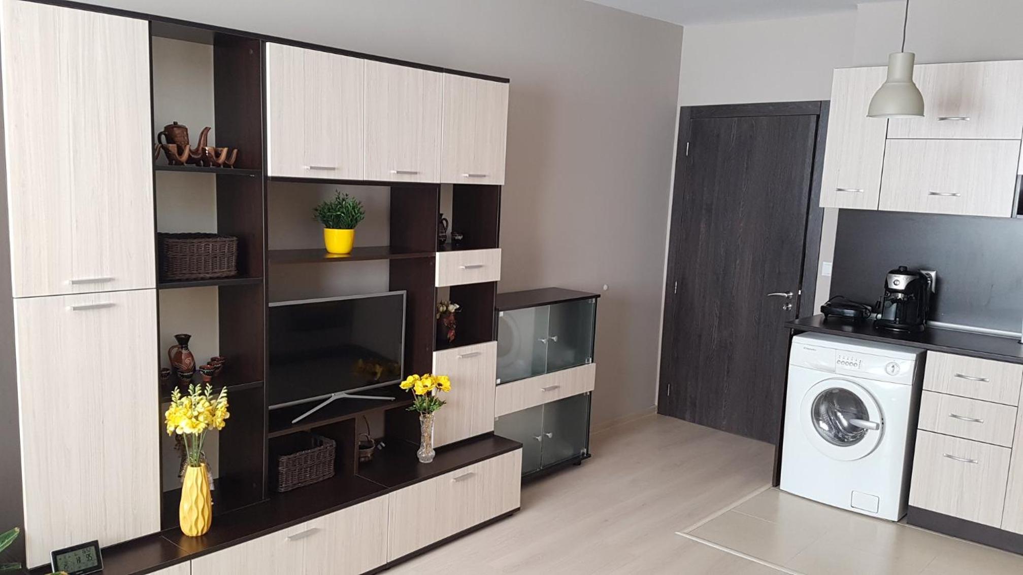 Poli's aparment Sunny Freesia
